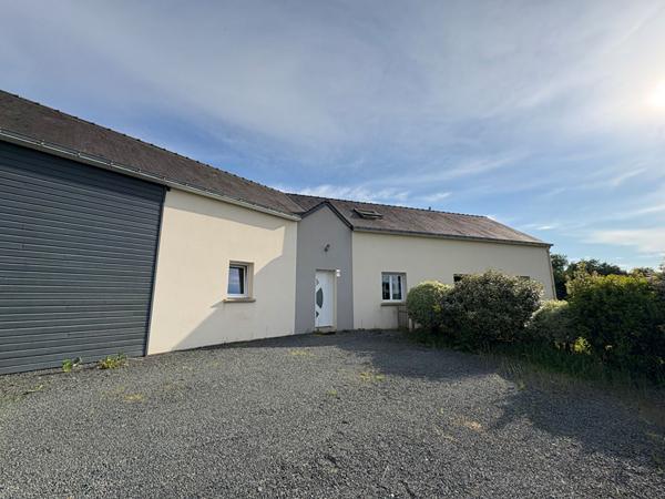 Maison familiale à vendre, 6 chambres, grande pièce de vie, garage