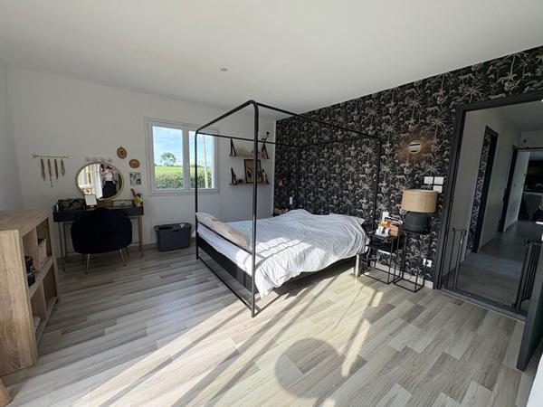 Maison familiale à vendre, 6 chambres, grande pièce de vie, garage