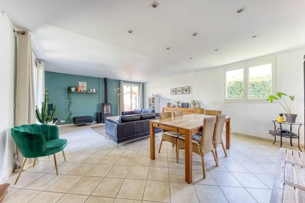 Maison Ozoir La Ferriere 8 pièce(s) 148.7 m2
