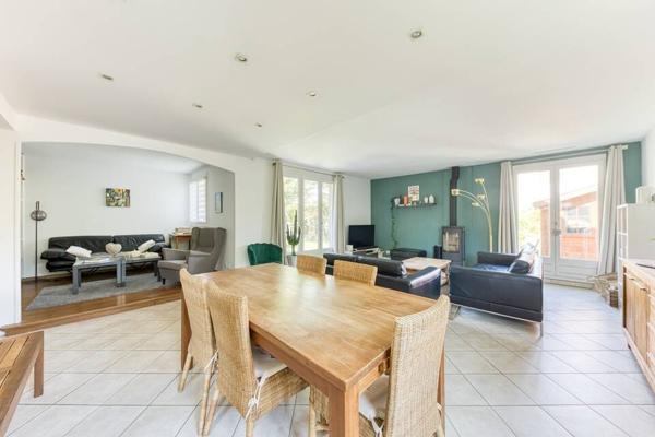 Maison Ozoir La Ferriere 8 pièce(s) 148.7 m2