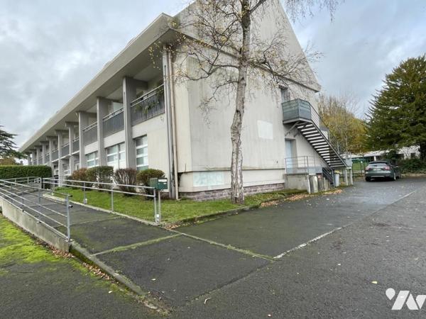 A VENDRE LOCAL COMMERCIAL - 22500 PAIMPOL