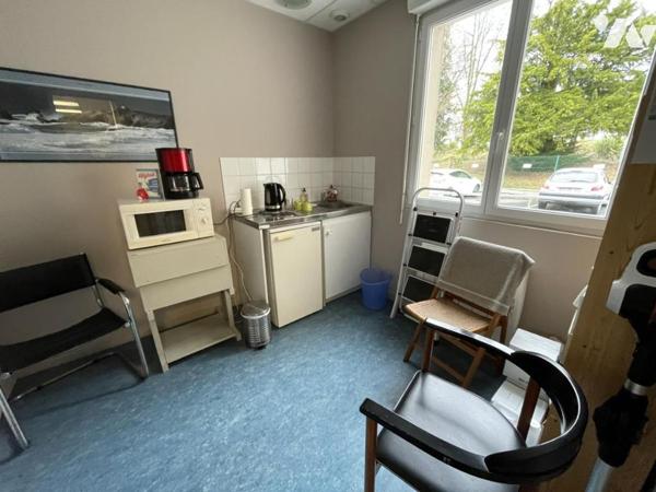 A VENDRE LOCAL COMMERCIAL - 22500 PAIMPOL