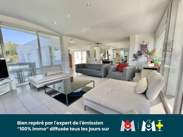 Maison 257.8 m² à Le Cannet