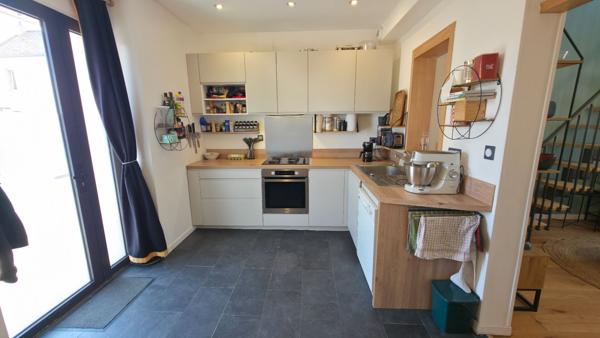 Charmante petite maison rénovée d'environ 50m² avec jardin et stationnement secteur Pont de Paille à Trignac