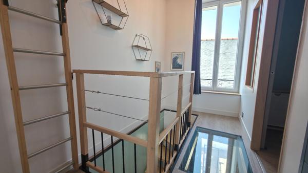Charmante petite maison rénovée d'environ 50m² avec jardin et stationnement secteur Pont de Paille à Trignac