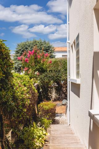 VILLA ROYAN PLAGE DU CHAY AU PRIX DE 799 900€ HAI