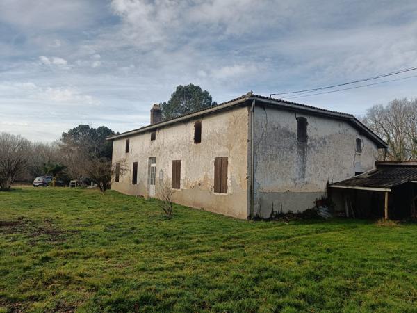 Maison ancienne à renover-3 chambres-  grandes dépendances -3ha de terrain-Salles-Gironde-Aquitaine