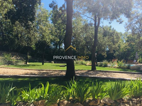 Salon-de-Provence (13300) Villa de charme - 3 logements indépendants - Vue Nature - Vernègues