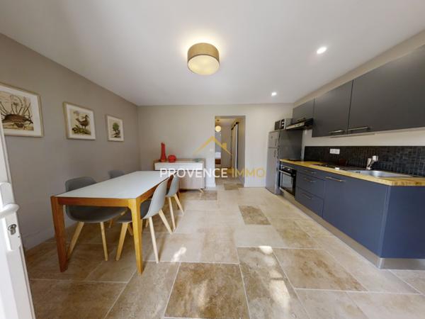 Salon-de-Provence (13300) Villa de charme - 3 logements indépendants - Vue Nature - Vernègues