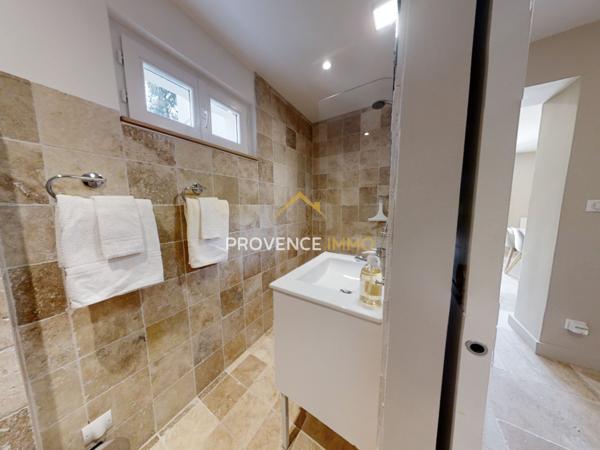 Salon-de-Provence (13300) Villa de charme - 3 logements indépendants - Vue Nature - Vernègues