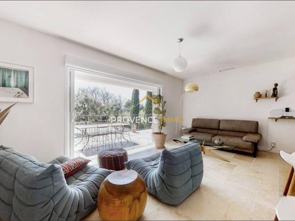 Salon-de-Provence (13300) Villa de charme - 3 logements indépendants - Vue Nature - Vernègues