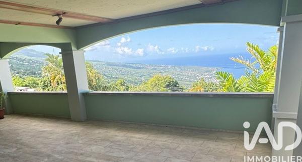 Maison à vendre 9 pièces 246 m² Saint-Leu
