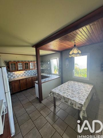 Maison à vendre 9 pièces 246 m² Saint-Leu