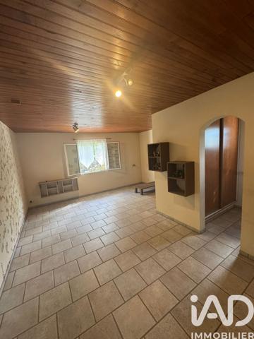 Maison à vendre 9 pièces 246 m² Saint-Leu
