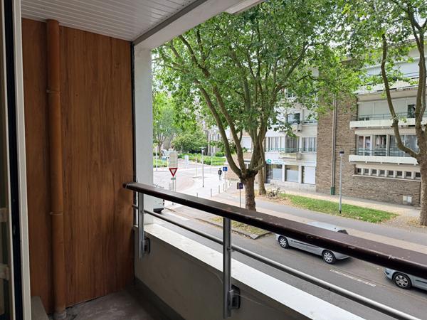Appartement T4 de 90m² proche place du commando