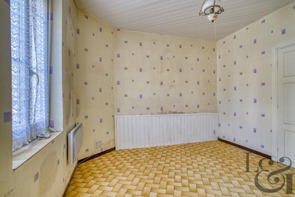 Maison de ville avec cour à Sainte-Livrade-sur-Lot ( Lot-et-Garonne, 47)