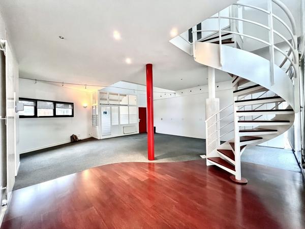 La Rochelle (17000) Immeuble de bureaux avec parking