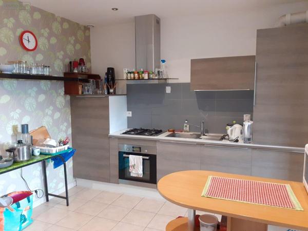 Maison restaurée à louer à Vitré en Ille-et-Vilaine (35500), ref : 131/5019