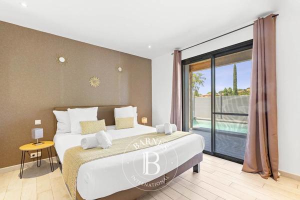 Lecci, Villa  658 m² à vendre