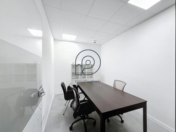 La Madeleine – Programme Linéo | Local d'activité 722 m² (346 m² entrepôt + 376 m² bureaux) | À vendre