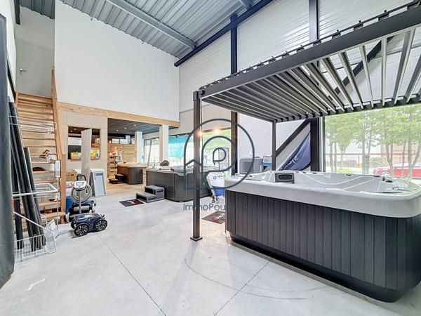 La Madeleine – Programme Linéo | Local d'activité 722 m² (346 m² entrepôt + 376 m² bureaux) | À vendre