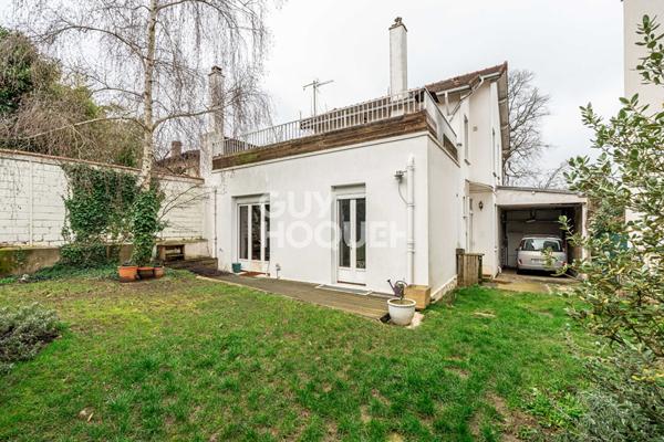 MAISON QUARTIER DES BRUYERES - 9 PIECES