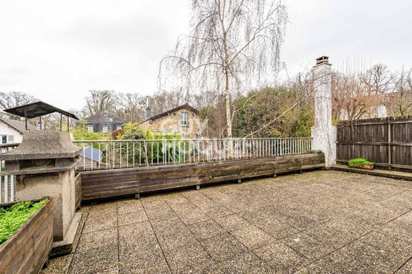 MAISON QUARTIER DES BRUYERES - 9 PIECES