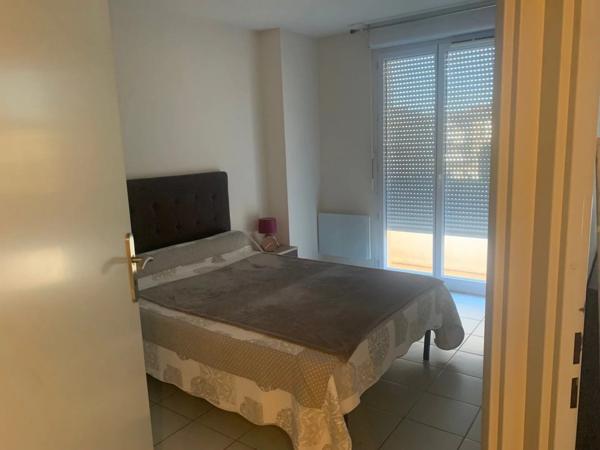 Vente                                                      Appartement
                        
                     3 pièces                      64 m2                     à Saint-Estève
