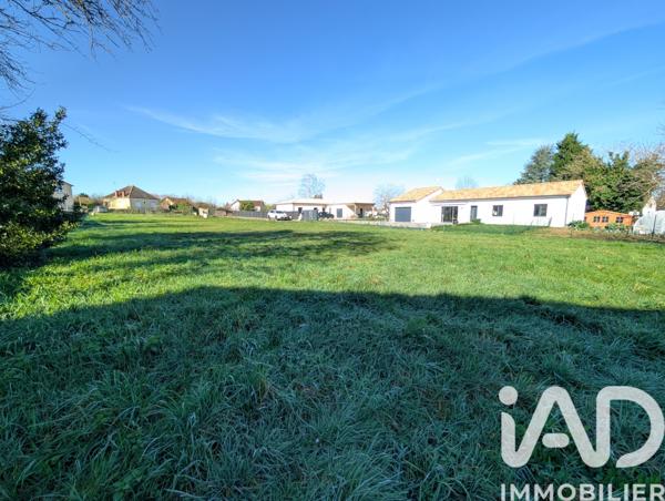 Terrain à vendre 1 072 m² Lussac-les-Châteaux