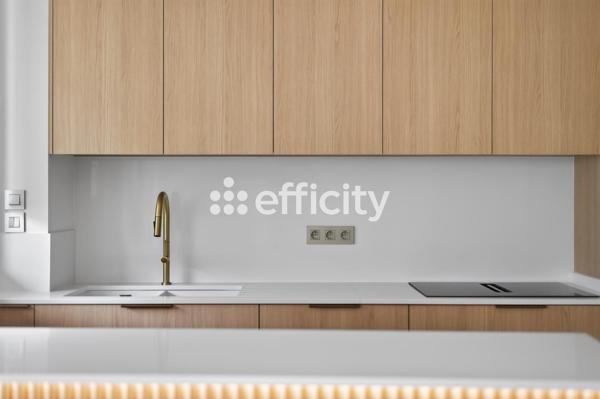Appartement
         4 pièces
        - 122 m² Bien prestige 1 950 000 € *