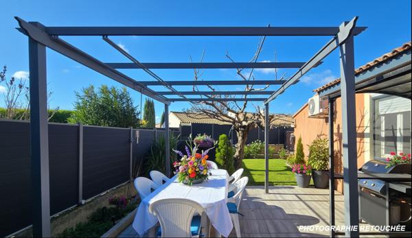 EN EXCLUSIVITÉ dans votre agence ERA Cazan  Maison de plain-pied avec piscine à Mallemort