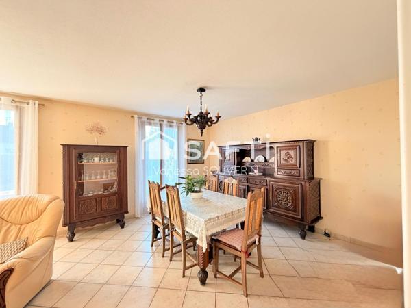 Jolie maison de plain pied avec garage avec jardin