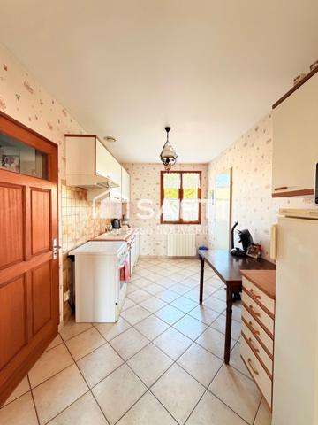 Jolie maison de plain pied avec garage avec jardin