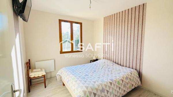 Jolie maison de plain pied avec garage avec jardin