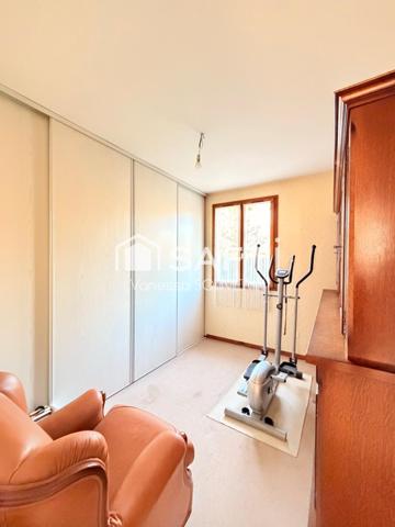 Jolie maison de plain pied avec garage avec jardin