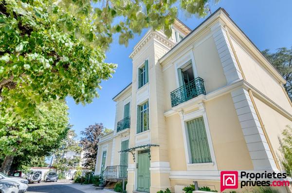 T5, réhabilitation récente dans maison Bourgeoise, Bron Centre