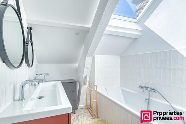 T5, réhabilitation récente dans maison Bourgeoise, Bron Centre