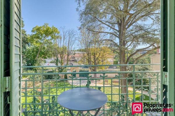 T5, réhabilitation récente dans maison Bourgeoise, Bron Centre