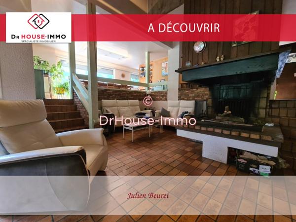 Maison à vendre 10 pièces de 240 m²