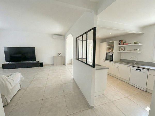 Maison Trets 4 pièce(s) 90 m2
