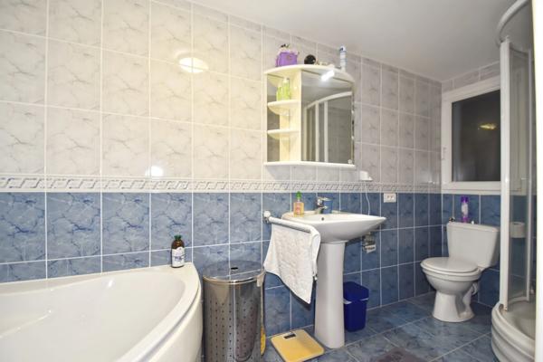 Villa à vendre 10 pièces AIGREFEUILLE D'AUNIS (17)