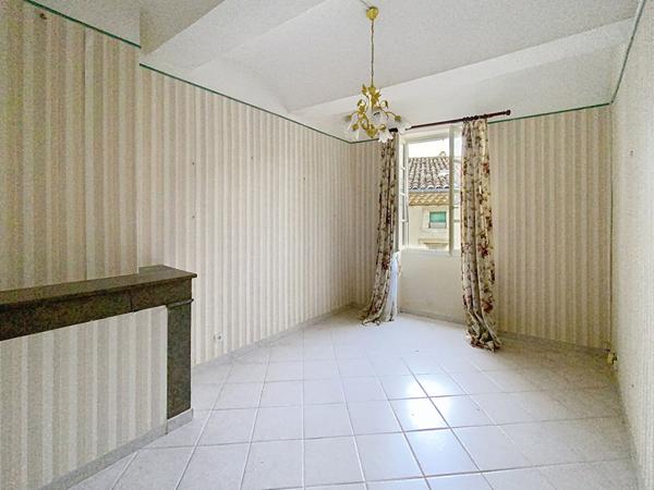 Maison de ville de 178m², cour intérieur, garage a moto/vélo, cuisine d'été