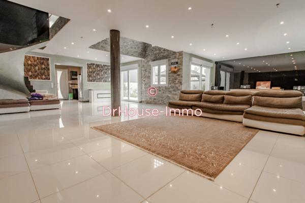 Maison à vendre 9 pièces de 250 m²