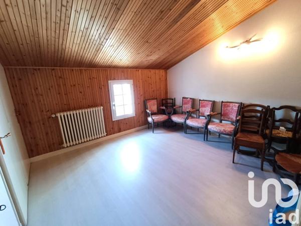 Maison 8 pièces de 187 m² à Aizenay (85190)