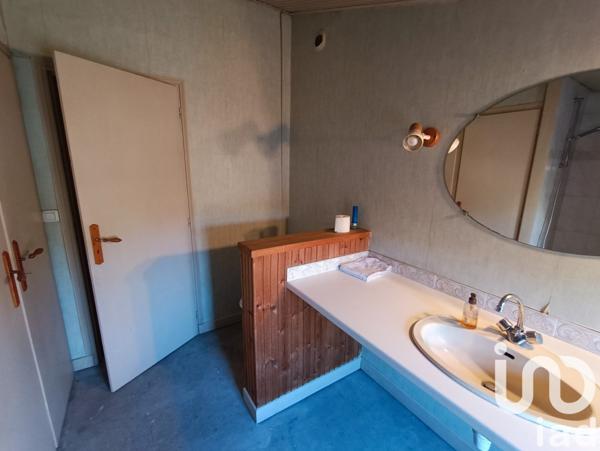 Maison 8 pièces de 187 m² à Aizenay (85190)