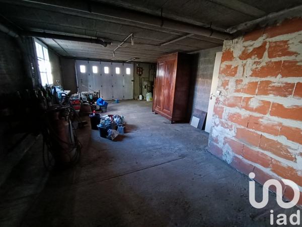 Maison 8 pièces de 187 m² à Aizenay (85190)