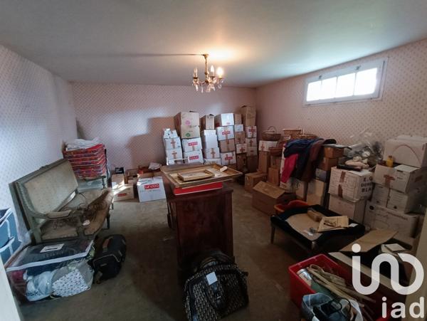 Maison 8 pièces de 187 m² à Aizenay (85190)