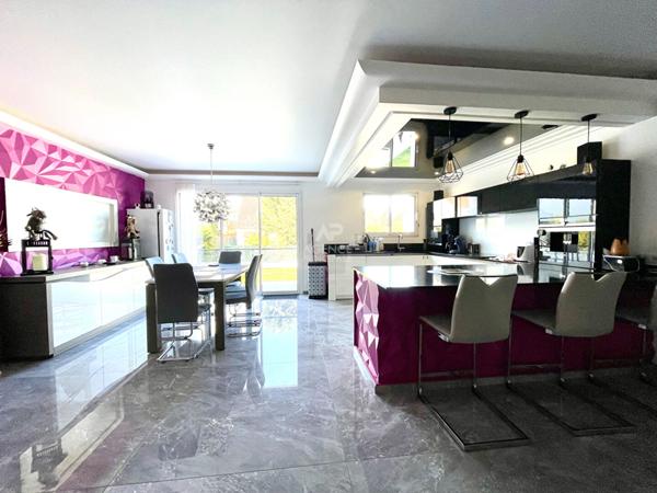 Maison Conflans Sainte Honorine 7 pièce(s) 183 m2 €730 000 ** - Référence 7467