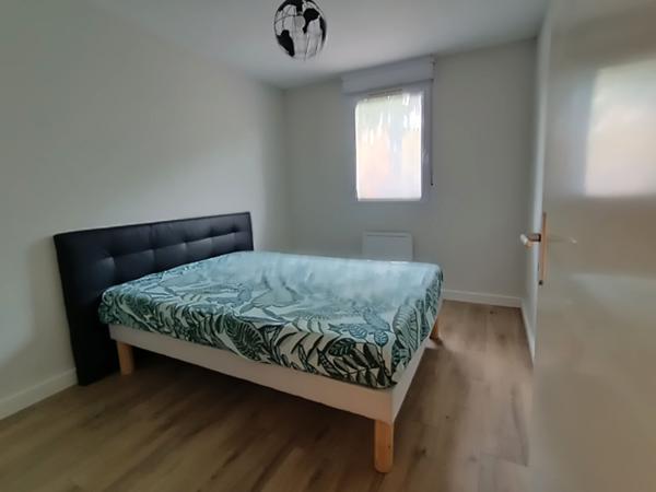 APPARTEMENT T2 MEUBLE - PARKING - PISCINE