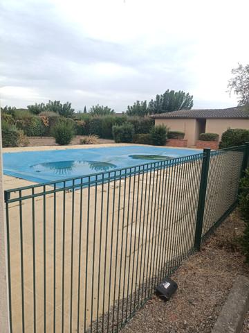 APPARTEMENT T2 MEUBLE - PARKING - PISCINE